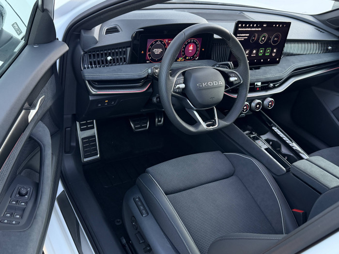 Škoda Superb Sportline 7DSG 2,0TDI / 110kW na operativní leasing