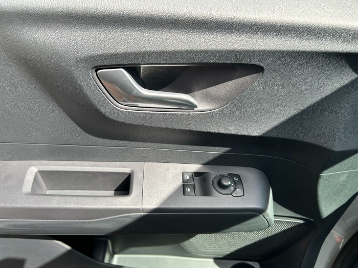 1.0 EcoBoost 92 kW Trend man na operativní leasing