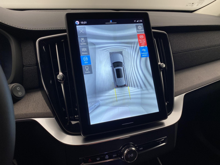 Volvo XC90 B5 AWD AUT BRIGHT PLUS na operativní leasing