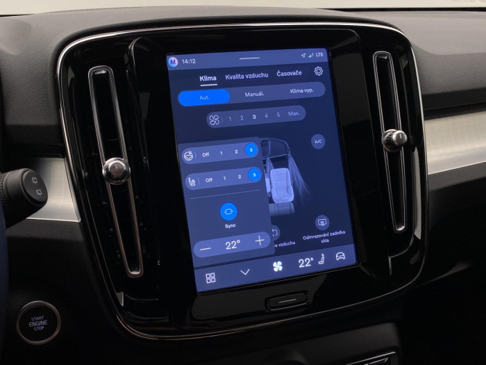 Volvo XC40 B3 AUT PLUS BLACK EDITION na operativní leasing