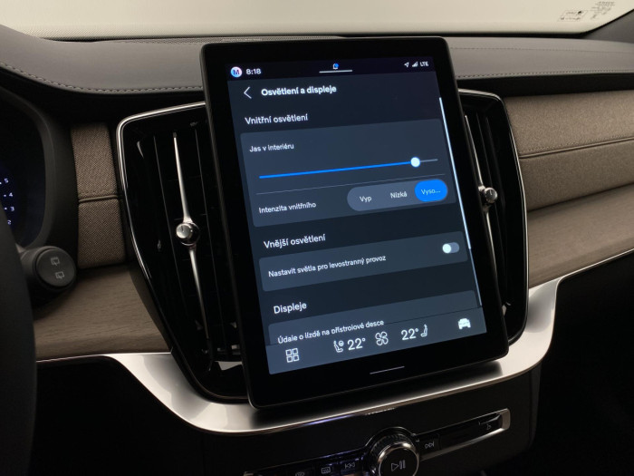 Volvo XC90 B5 AWD AUT DARK PLUS na operativní leasing