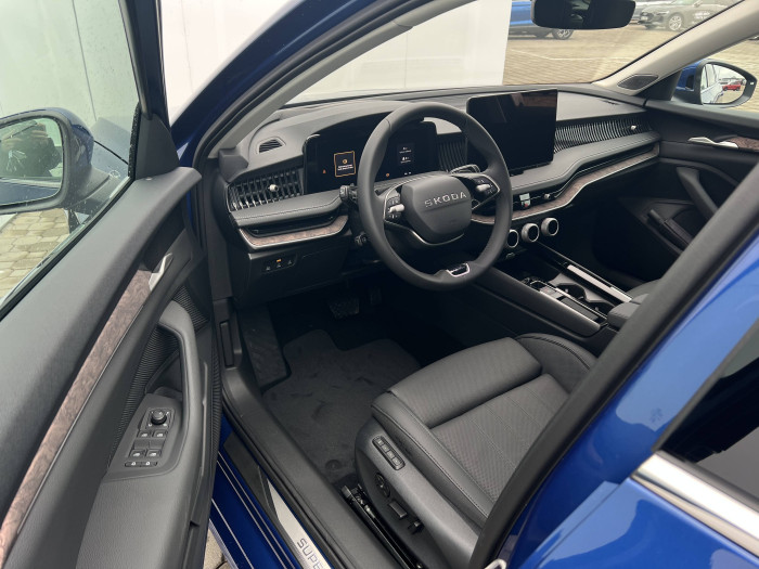 Škoda Superb Combi L&K 7DSG 2,0TDI / 110kW na operativní leasing