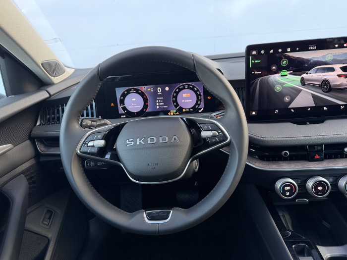 Škoda Superb Combi L&K 7DSG 2,0 TDI / 142kW na operativní leasing