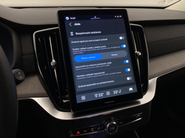 Volvo XC90 B5 AWD AUT BRIGHT PLUS na operativní leasing