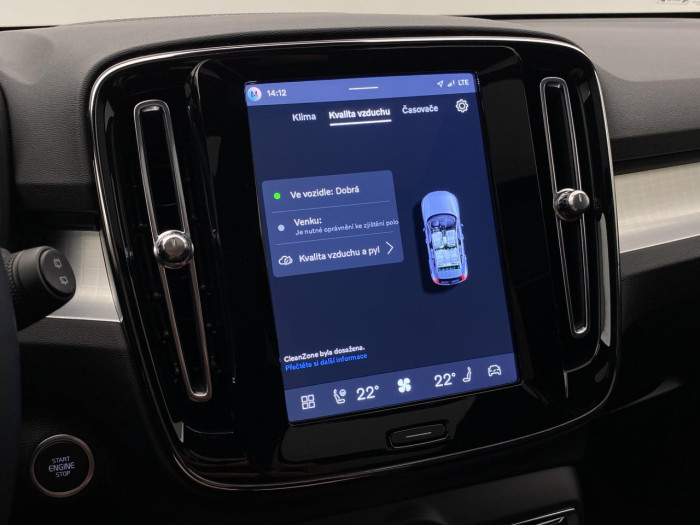 Volvo XC40 B3 AUT PLUS BLACK EDITION na operativní leasing