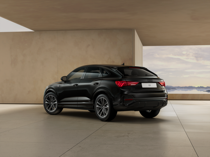 Audi Q3 Sportback S line 40 TFSI 140 kW quattro na operativní leasing
