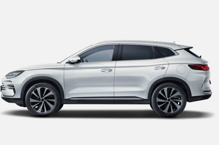 BYD SEAL U DM-i Boost 1,5 / 160kW na operativní leasing