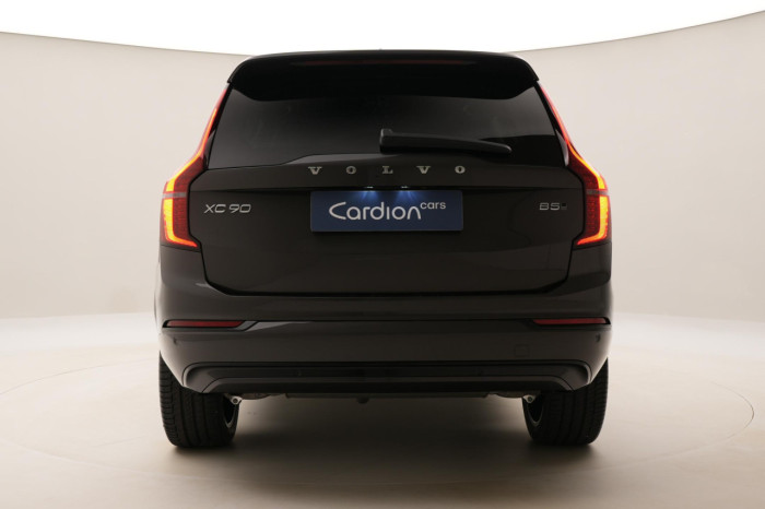 Volvo XC90 B5 AWD AUT DARK PLUS na operativní leasing
