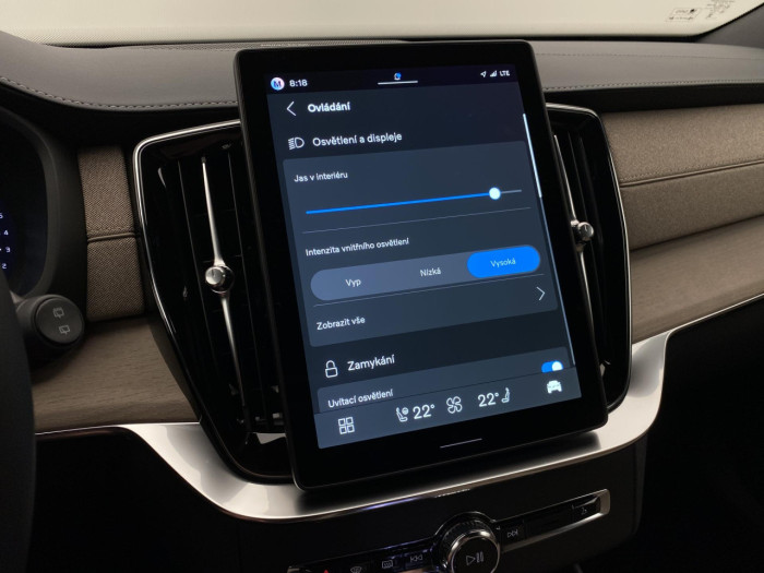 Volvo XC90 B5 AWD AUT DARK PLUS na operativní leasing