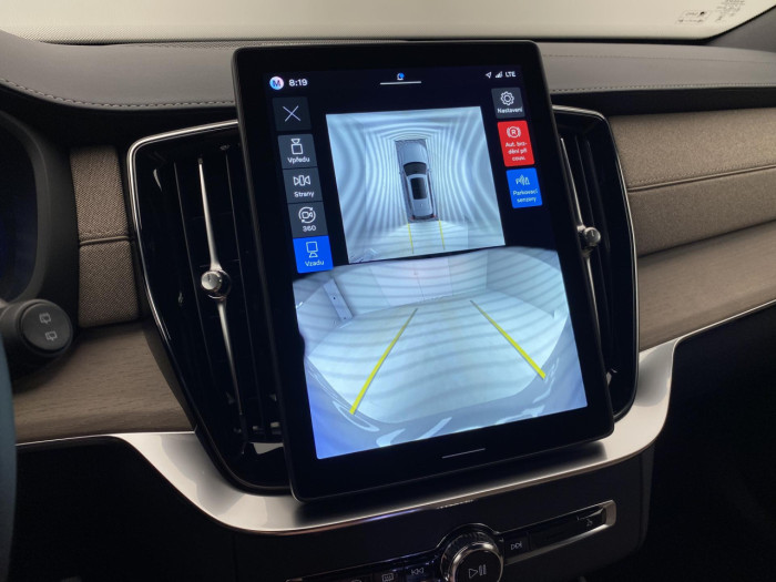 Volvo XC90 B5 AWD AUT DARK PLUS na operativní leasing