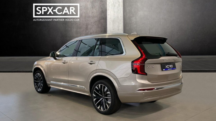 Volvo XC90 PLUS BRIGHT, T8 AWD, 228+107 kW / 310+145 HP na operativní leasing