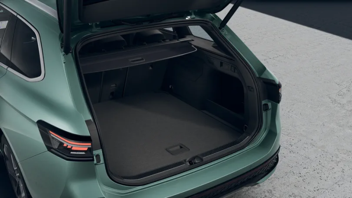 VW Passat kombi 2.0 Tdi 142kw 4x4 Dsg R-Line automat na operativní leasing