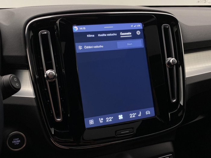 Volvo XC40 B3 AUT PLUS BLACK EDITION na operativní leasing