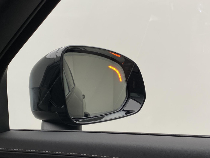 Volvo XC90 B5 AWD AUT DARK PLUS na operativní leasing