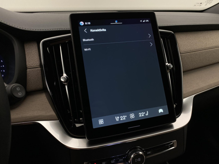 Volvo XC90 B5 AWD AUT DARK PLUS na operativní leasing