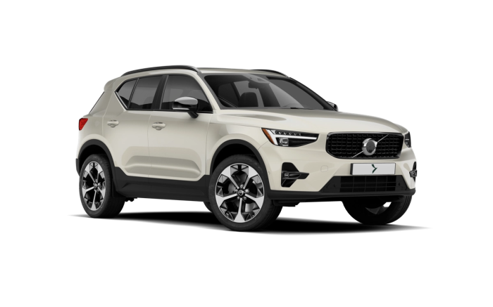 Volvo XC40 2.0 B3 - Benzín - Automat 7st. - 4x2 na operativní leasing