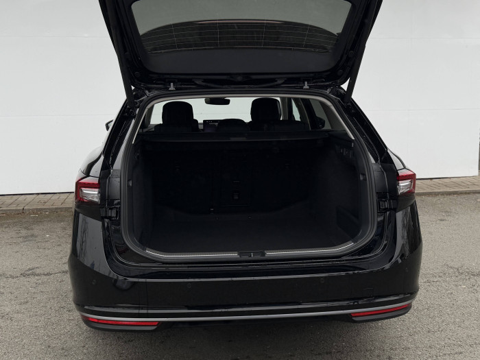 Škoda Superb Combi L&K 7DSG 2,0TDI / 110kW na operativní leasing