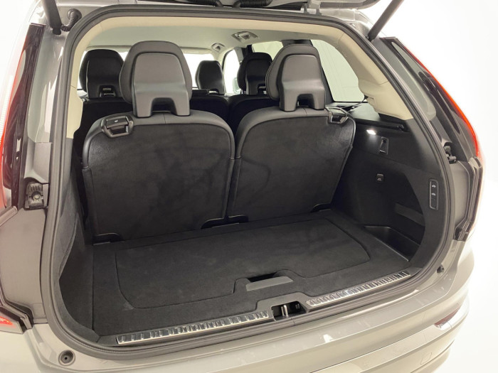 Volvo XC90 B5 AWD AUT BRIGHT PLUS na operativní leasing