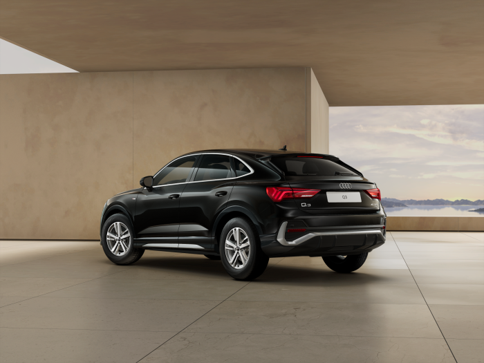 Audi Q3 Sportback S line 40 TFSI 140 kW quattro na operativní leasing