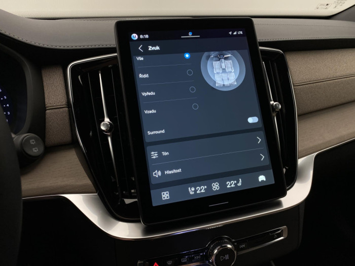 Volvo XC90 B5 AWD AUT DARK PLUS na operativní leasing