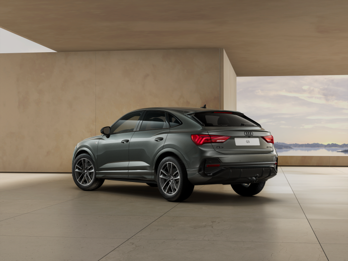 Audi Q3 Sportback S line 40 TFSI 140 kW quattro na operativní leasing