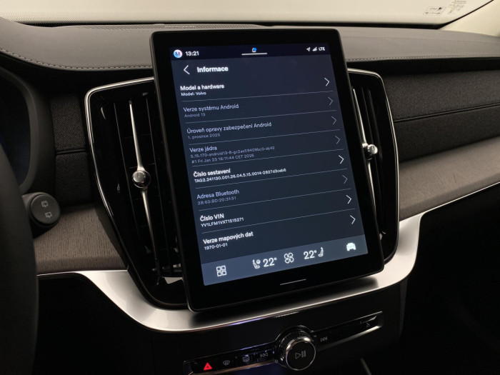 Volvo XC90 B5 AWD AUT BRIGHT PLUS na operativní leasing