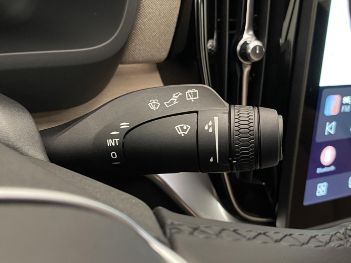 Volvo XC90 B5 AWD AUT DARK PLUS na operativní leasing