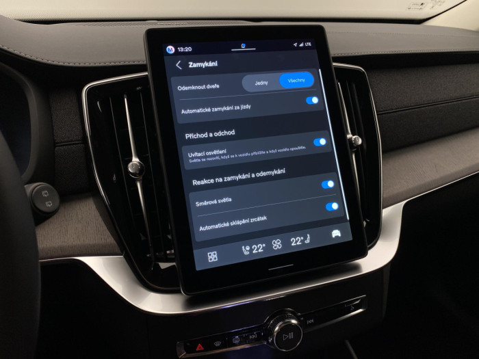 Volvo XC90 B5 AWD AUT BRIGHT PLUS na operativní leasing