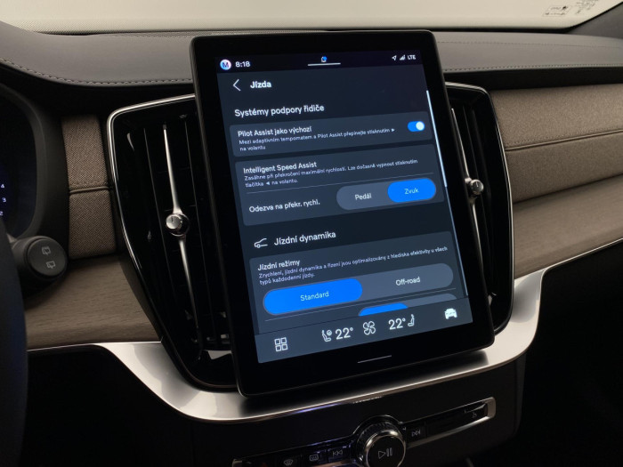 Volvo XC90 B5 AWD AUT DARK PLUS na operativní leasing