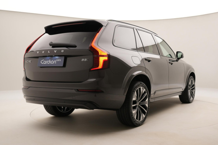 Volvo XC90 B5 AWD AUT DARK PLUS na operativní leasing