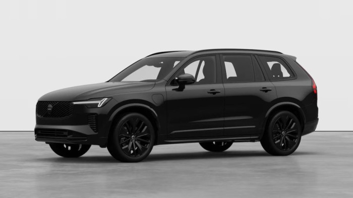 Volvo XC90 ULTRA BLACK EDITION, T8 AWD, 228+107 kW / 310+145 HP na operativní leasing